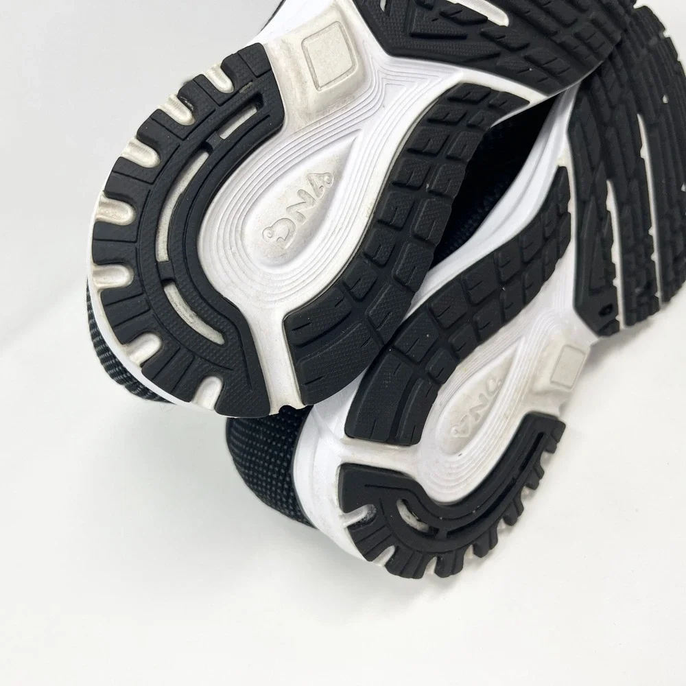 Brooks Revel 2 Womens Running Shoes Size 9.5 Black White Grey Knit 1202811B012